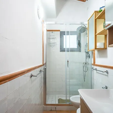 Apartment Station With Garden Florence